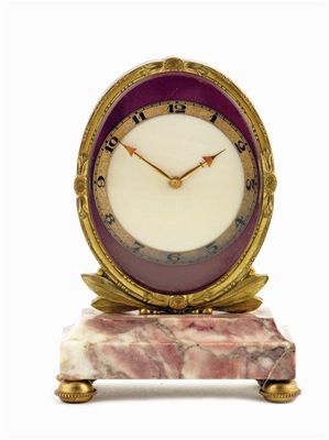 Appraisal: A gilt brass and marble small mantel clock the day