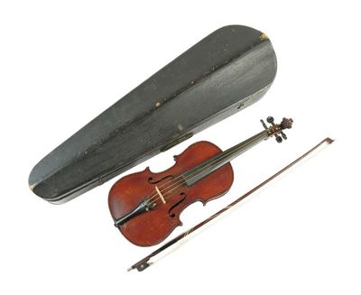 Appraisal: A violin with a two piece back and a printed