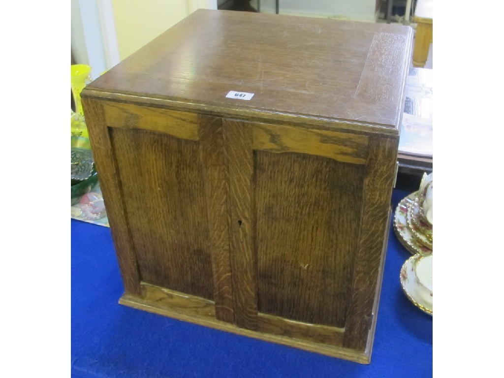 Appraisal: Oak cabinet containing Stuart crystal glasses incomplete