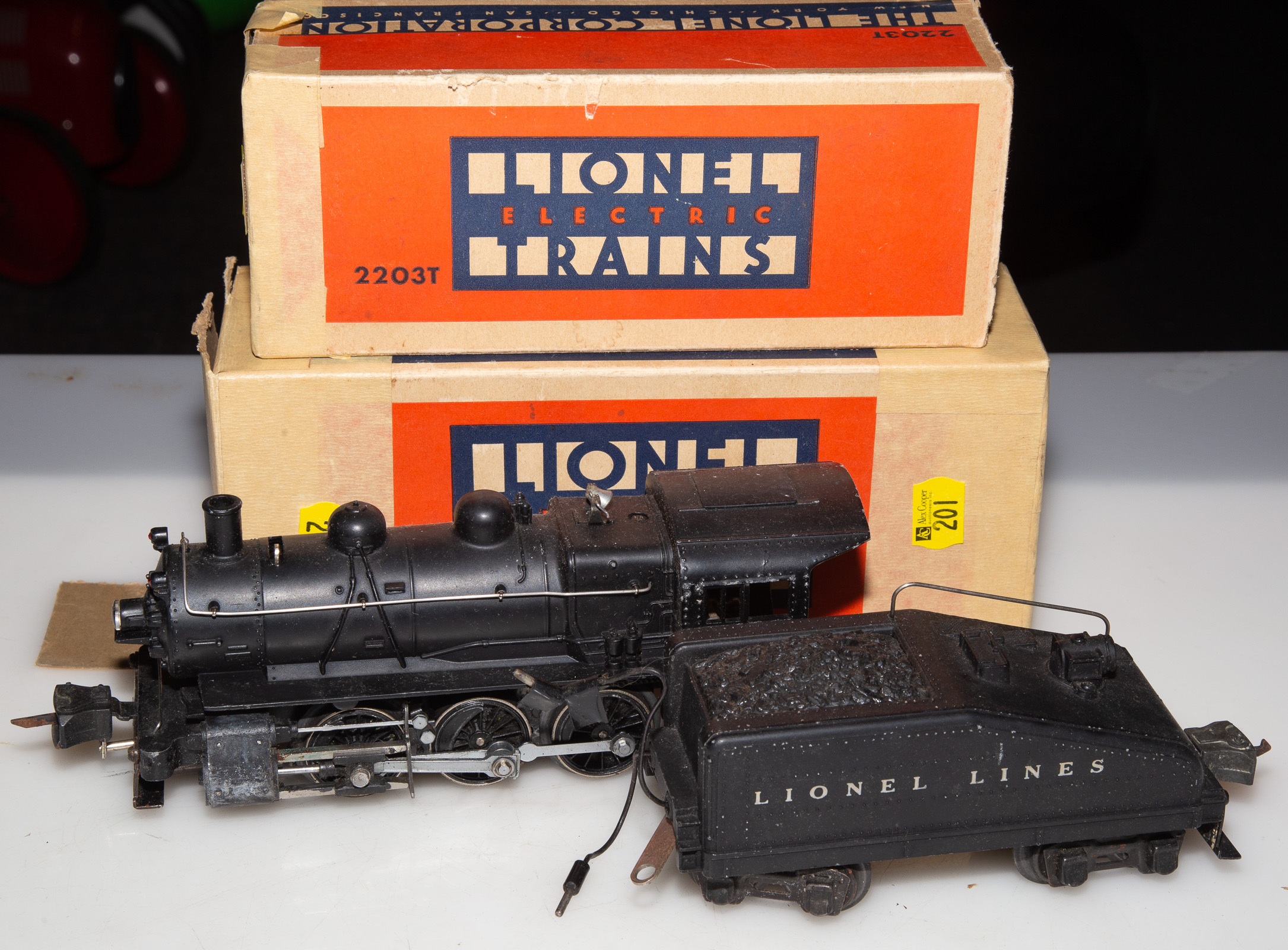 Appraisal: LIONEL SWITCHER ENGINE A T Tender