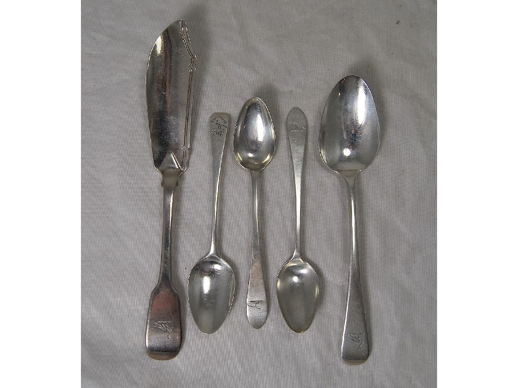 Appraisal: Mixed lot of flatware including butter knife and teaspoons approx