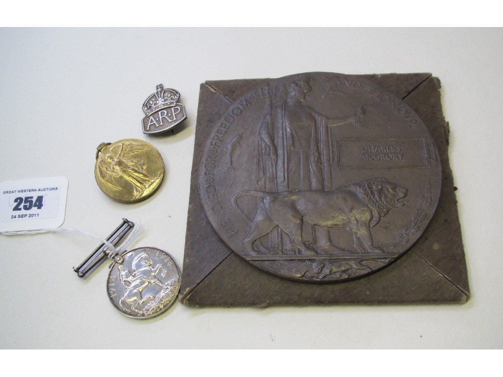 Appraisal: Lot comprising war medal and victory medal to PTE C