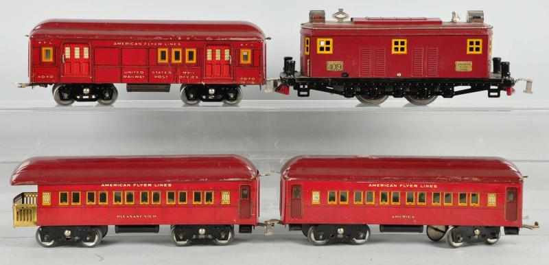 Appraisal: American Flyer No Passenger Train Set Description Standard gauge Set