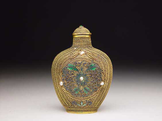 Appraisal: SILVER GILT FILIGREE SNUFF BOTTLE Ornate silver gilt filigree snuff