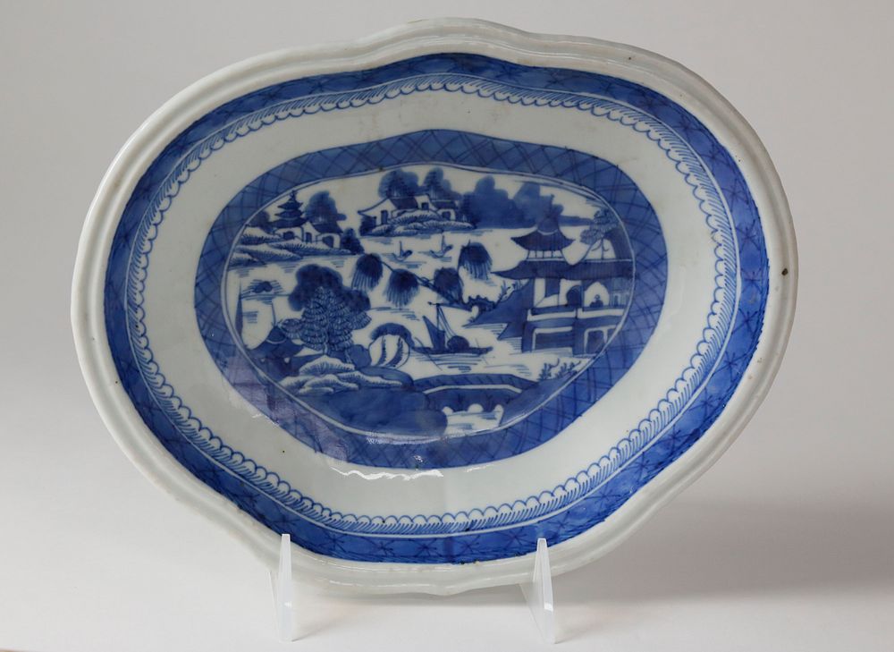 Appraisal: th Century Chinese Canton Blue and White Shaped Open Vegetable