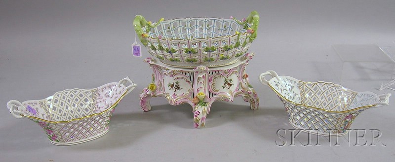 Appraisal: Four Herend Hand-painted Porcelain Table Items two reticulated baskets a