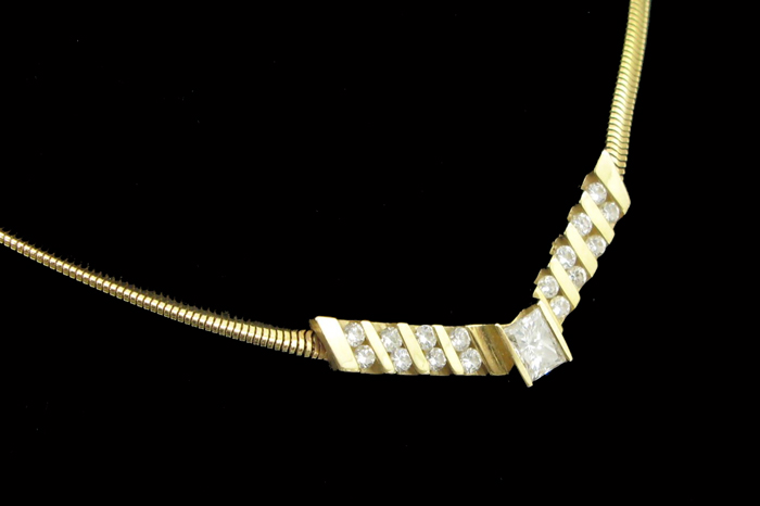 Appraisal: DIAMOND AND K GOLD NECKLACE The necklace - in length