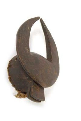 Appraisal: A Mama headdress with curved horns and a tapering open