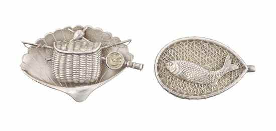 Appraisal: A Victorian silver fish and net brooch hallmarked Birmingham cm