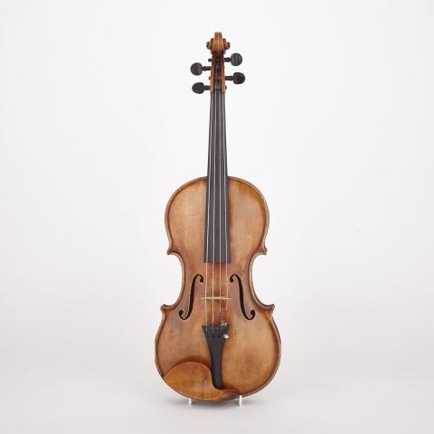 Appraisal: Continental Violin early-mid th century in modern case