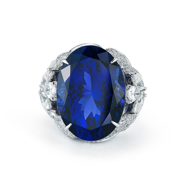 Appraisal: k Gold ct Tanzanite Oval and Diamond Ring DAZZLING TANZANITE