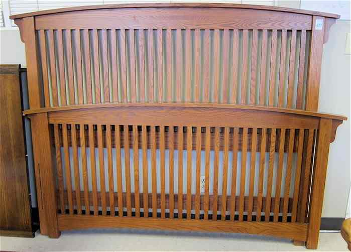 Appraisal: ARTS CRAFTS STYLE OAK QUEEN BED WITH RAILS recent Headboard