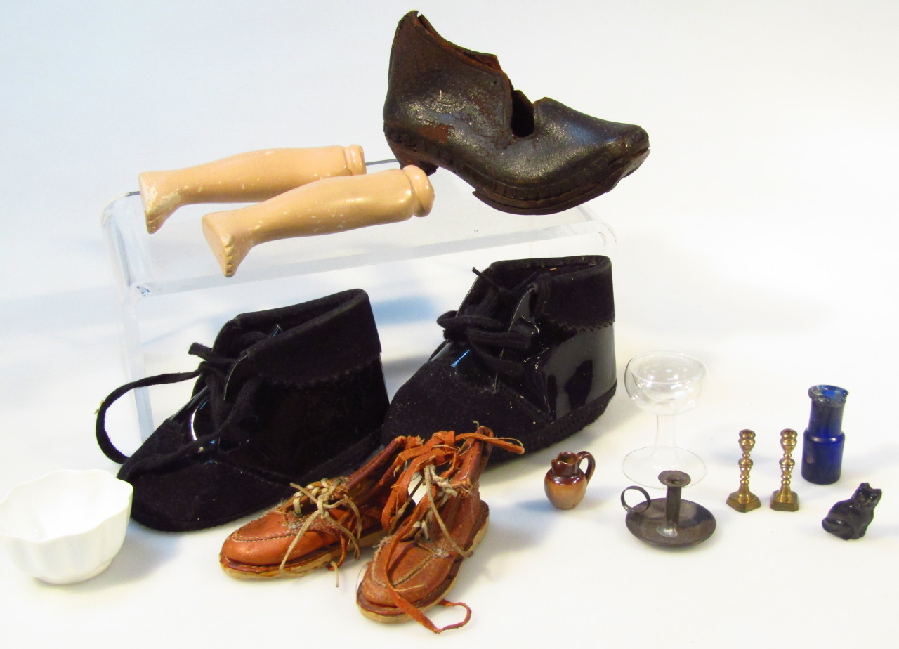 Appraisal: A quantity of various dolls clothing furniture shoes boots a