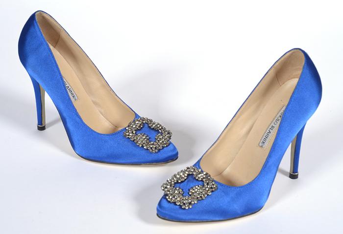 Appraisal: A PAIR OF SHOES BY MANOLO BLAHNIK