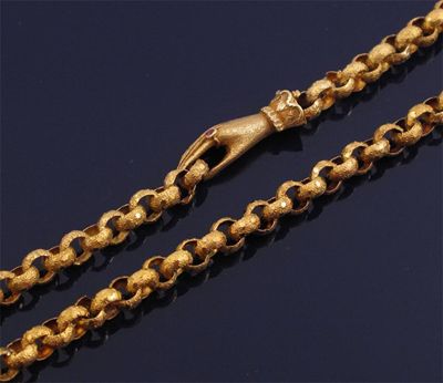 Appraisal: An early th Century gold short necklace with gold hand