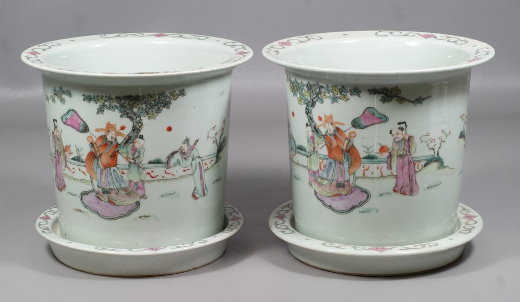 Appraisal: Pr Chinese Export porcelain bough pots on stands Famille Rose