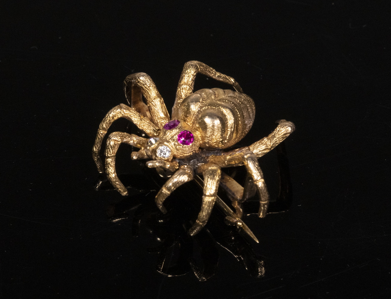 Appraisal: GOLD SPIDER FORM PENDANT BROOCH K Yellow Gold and Gemset