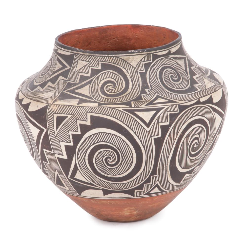 Appraisal: EXTRAORDINARY AND IMPORTANT HISTORIC TULAROSA DESIGN ACOMA POTTERY LARGE OLLA