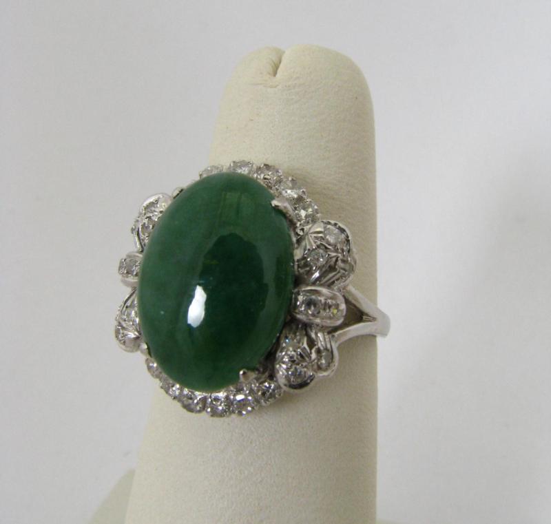 Appraisal: A K White Gold Large Cabochon Jade Lady's Ring with