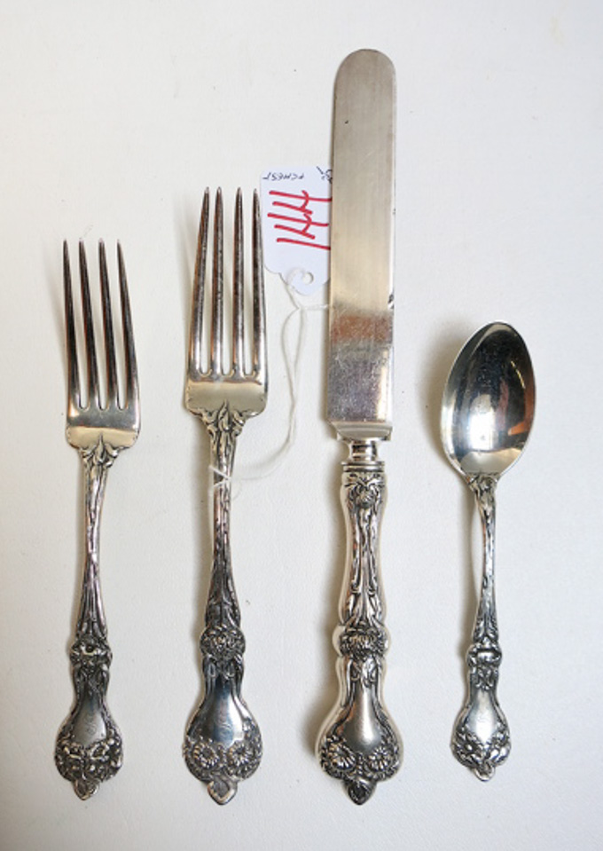 Appraisal: ALVIN MAJESTIC STERLING SILVER FLATWARE SET plus storage chest thirty-five