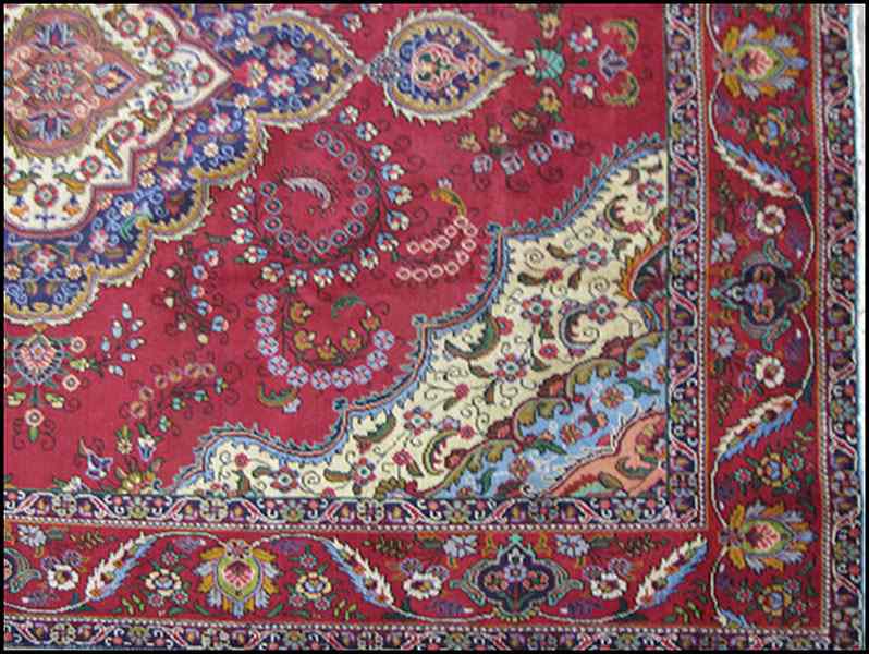 Appraisal: SAROUK CARPET Width ' '' Length ' '' Condition No