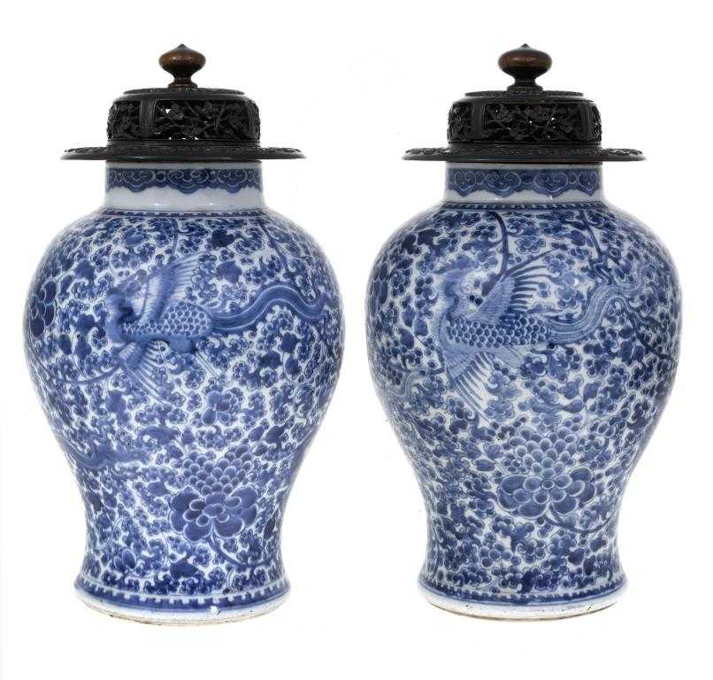 Appraisal: A PAIR OF CHINESE PORCELAIN VASES of inverted baluster shape