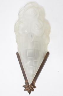 Appraisal: Degue Art Deco Glass Wall Sconce French French Art Deco