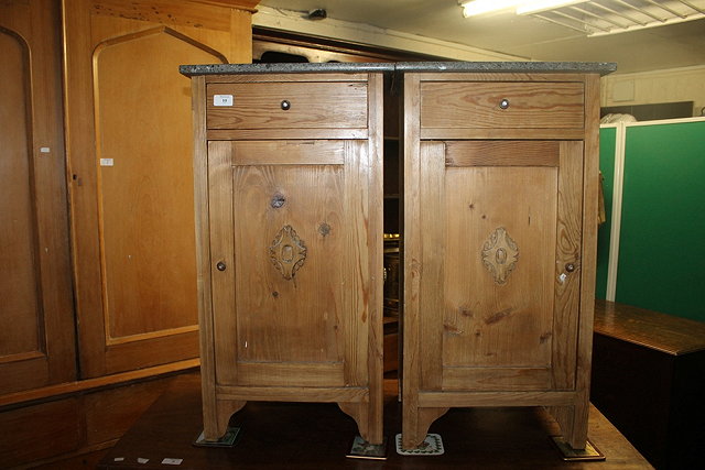 Appraisal: A PAIR OF PINE BEDSIDE CABINETS each with marble top