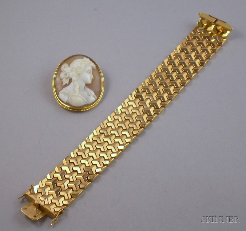 Appraisal: Italian kt Gold Geometric Mesh Bracelet and a kt Gold-framed