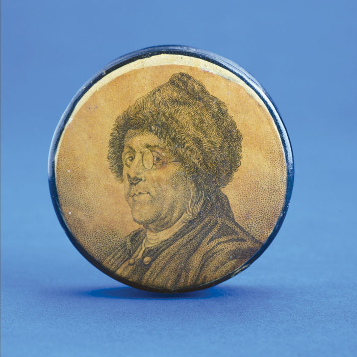 Appraisal: SMALL PAPIER MACHE SNUFF BOX WITH ENGRAVED PORTRAIT OF BENJAMIN