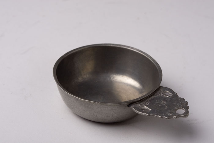 Appraisal: PEWTER PORRINGER RICHARD LEE - OR RICHARD LEE JR B