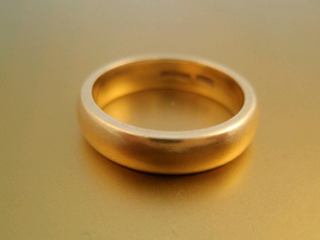 Appraisal: A ct gold wedding band g