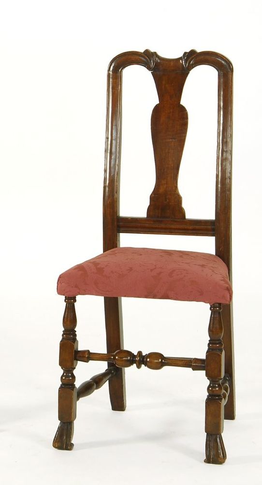 Appraisal: ANTIQUE AMERICAN QUEEN ANNE SIDE CHAIR Early th CenturyIn maple