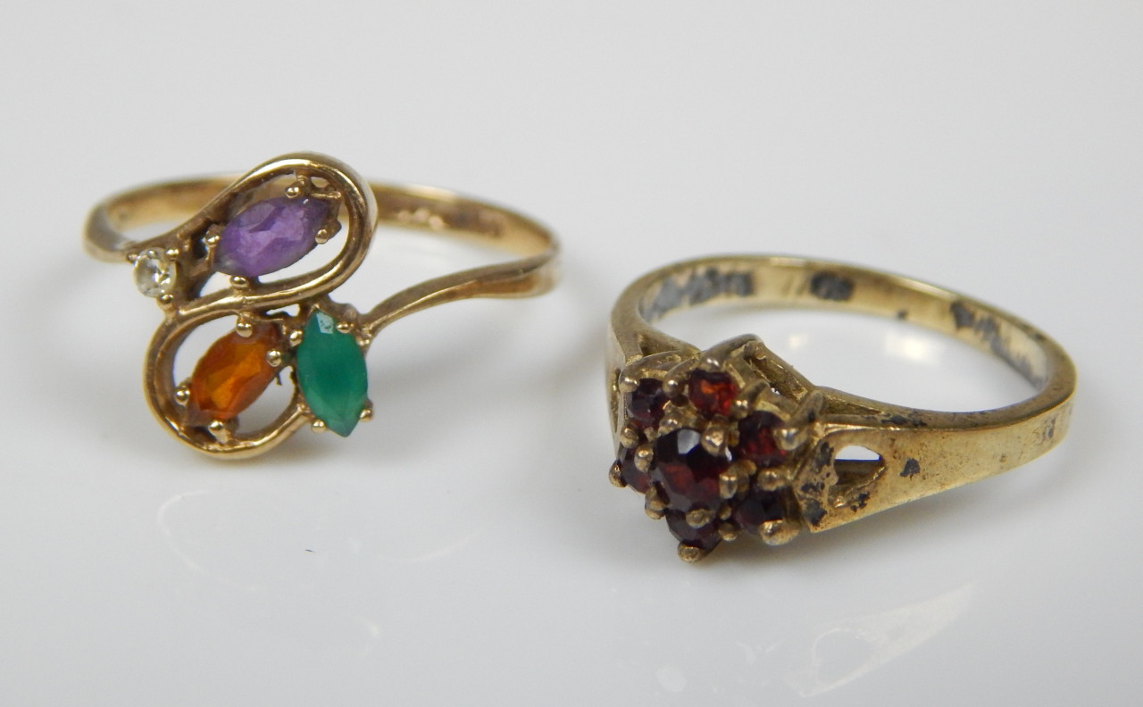 Appraisal: Two ct gold dress rings each stone set g all