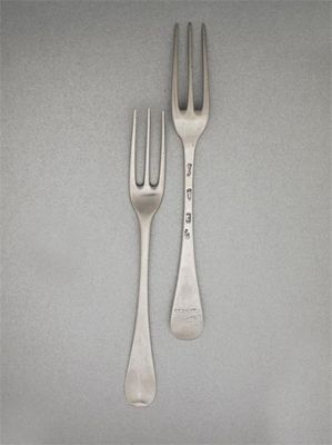 Appraisal: A set of six Queen Anne three prong dessert forks