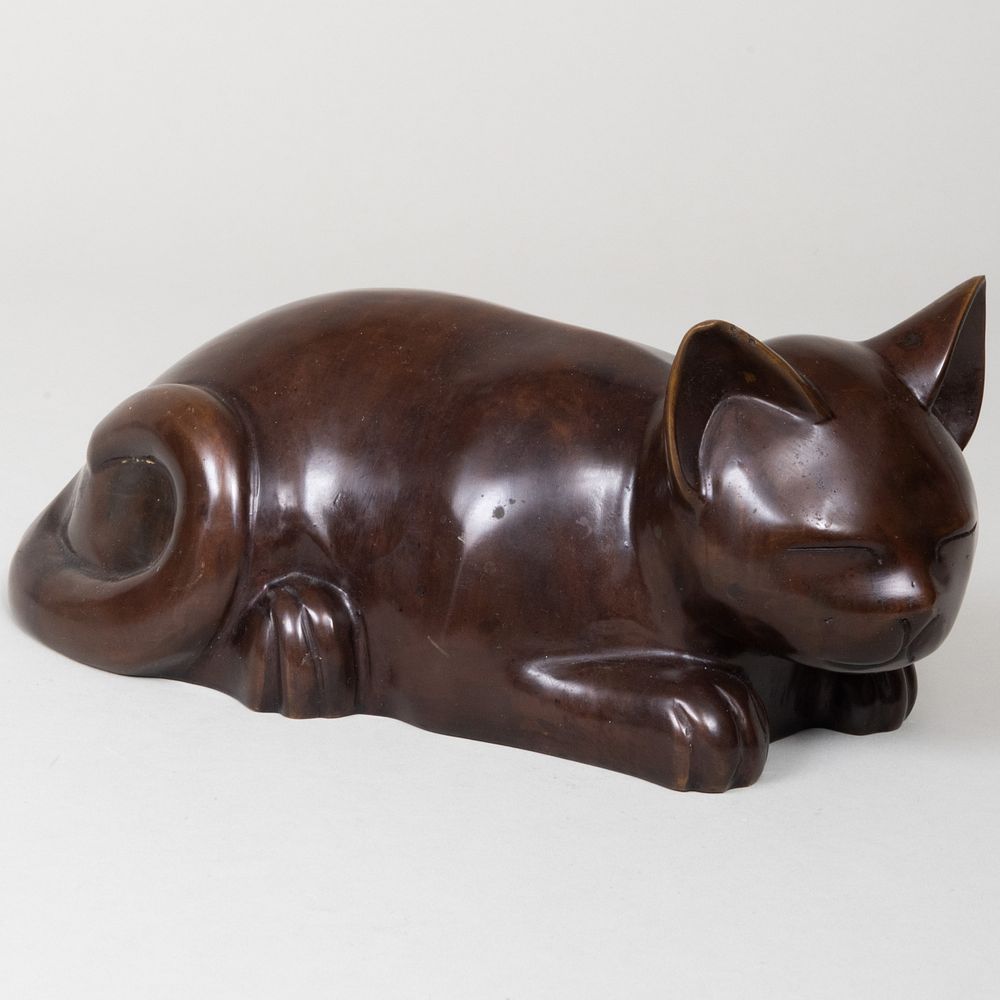 Appraisal: Japanese Bronze Model of a Recumbant Cat Unsigned x x