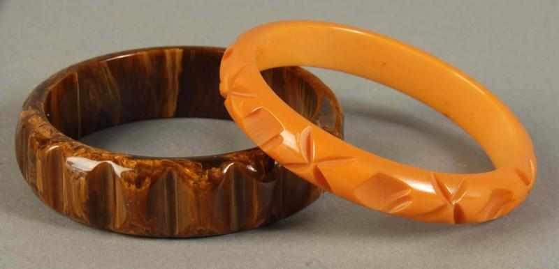 Appraisal: Lot of Bakelite Bracelets Description Includes one in carrot orange