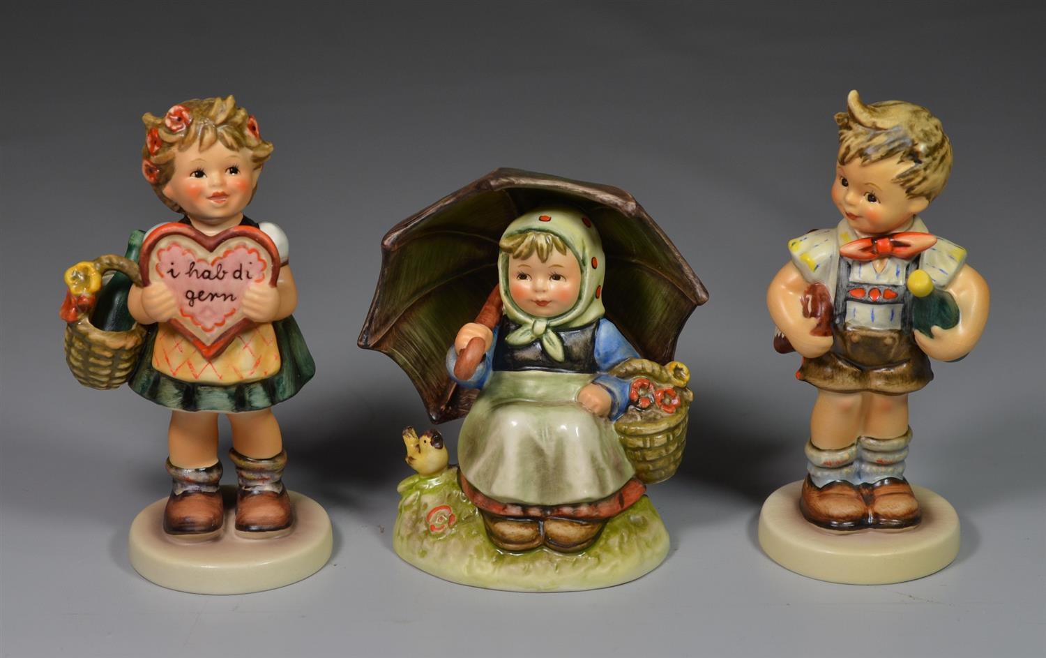 Appraisal: Goebel Collectors Club Hummel Figurines Valentine Girl Exclusive Special Edition