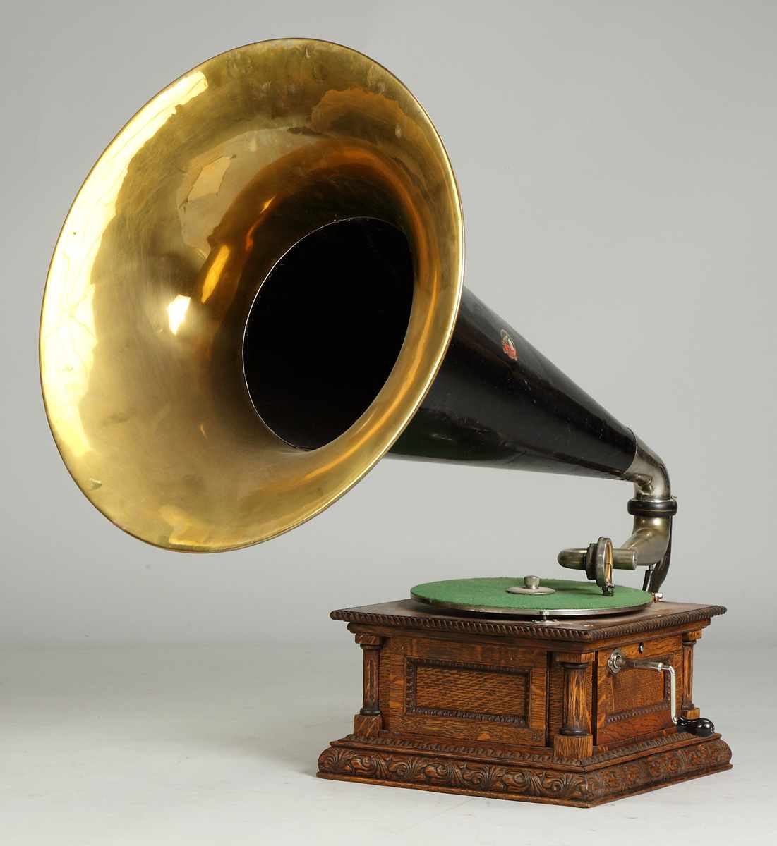 Appraisal: Victor Monarch Special Serial Large brass bell horn Dimensions Dia