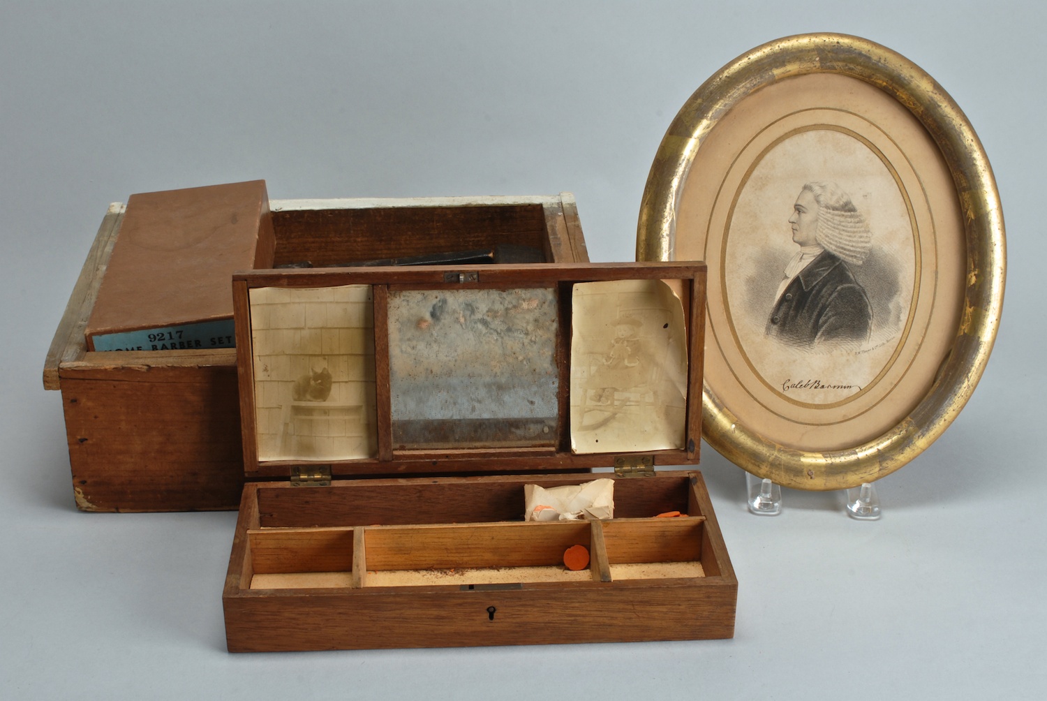 Appraisal: ODD LOT Includes th Century razors a small wood box