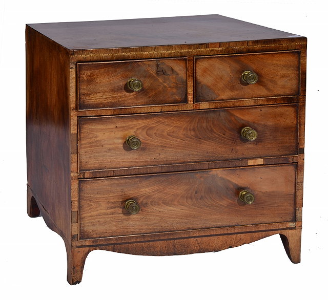 Appraisal: A SMALL GEORGE III MAHOGANY CADDY TOP CHEST fitted two