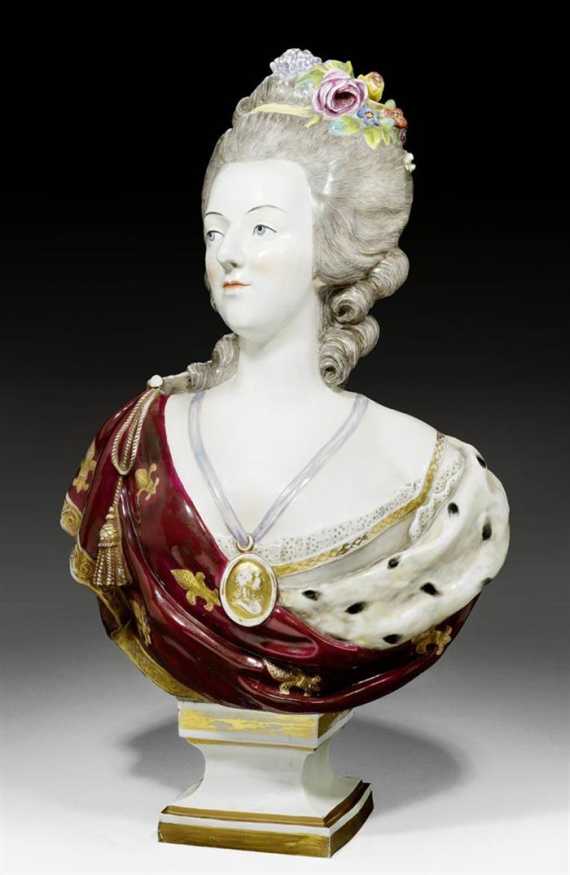 Appraisal: LARGE BUST OF MARIE ANTOINETTE probably Naples late th century