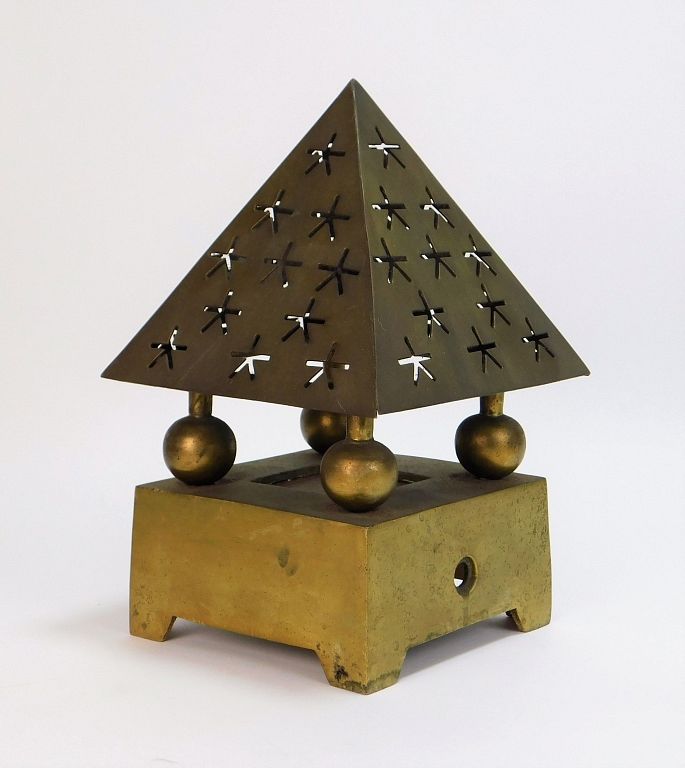 Appraisal: MCM Brass Pyramid Shade Table Lamp United States th Century