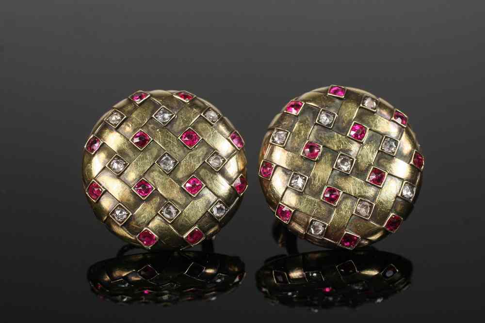 Appraisal: EARCLIPS - Pair of Faberge round basket weave pattern Russian