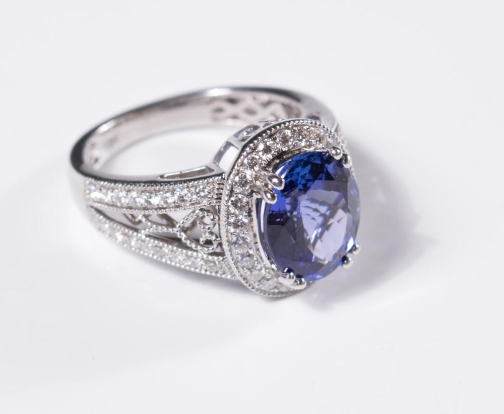 Appraisal: TANZANITE DIAMOND AND EIGHTEEN KARAT GOLD RING The white gold