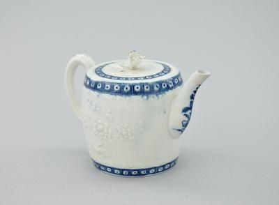 Appraisal: A Dr Wall Worcester Porcelain Teapot Measuring approx - H