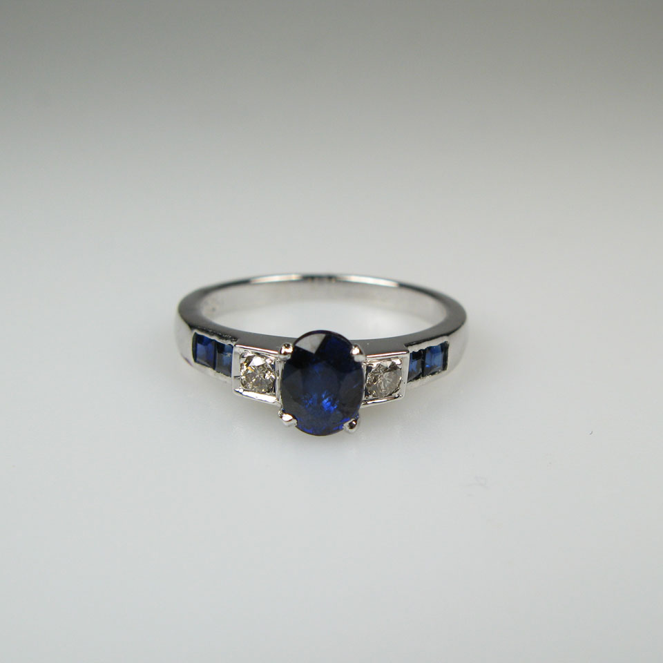 Appraisal: k White Gold Ring set with an oval cut sapphire