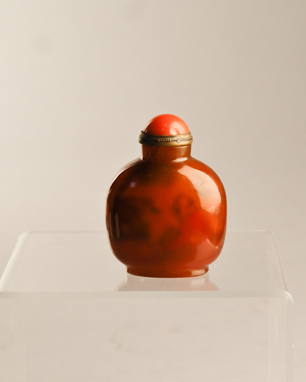 Appraisal: A th C Reverse Painted Glass Snuff Bottle ovoid in