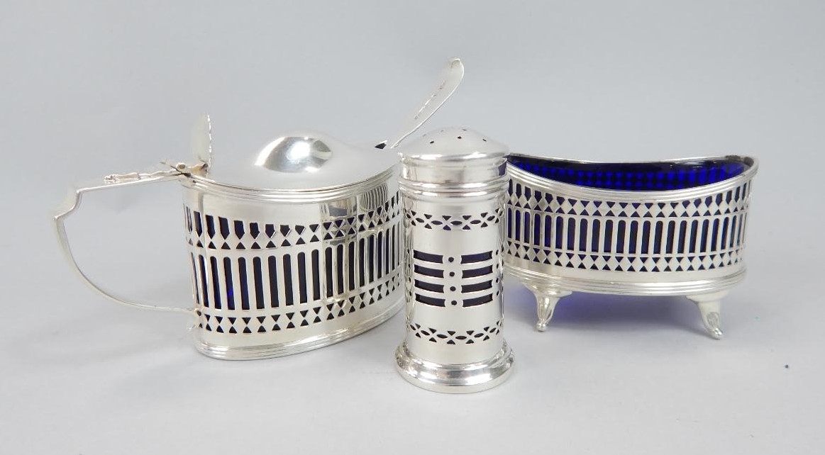 Appraisal: A matched George V silver three piece cruet set comprising