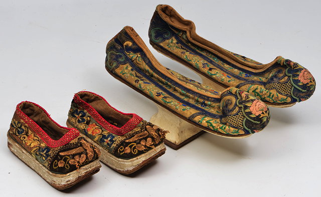 Appraisal: A PAIR OF TH CENTURY CHINESE SILK LINEN WOOD AND